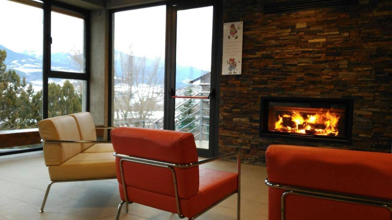 Alberg La Bruna Bellver De Cerdanya Extérieur photo